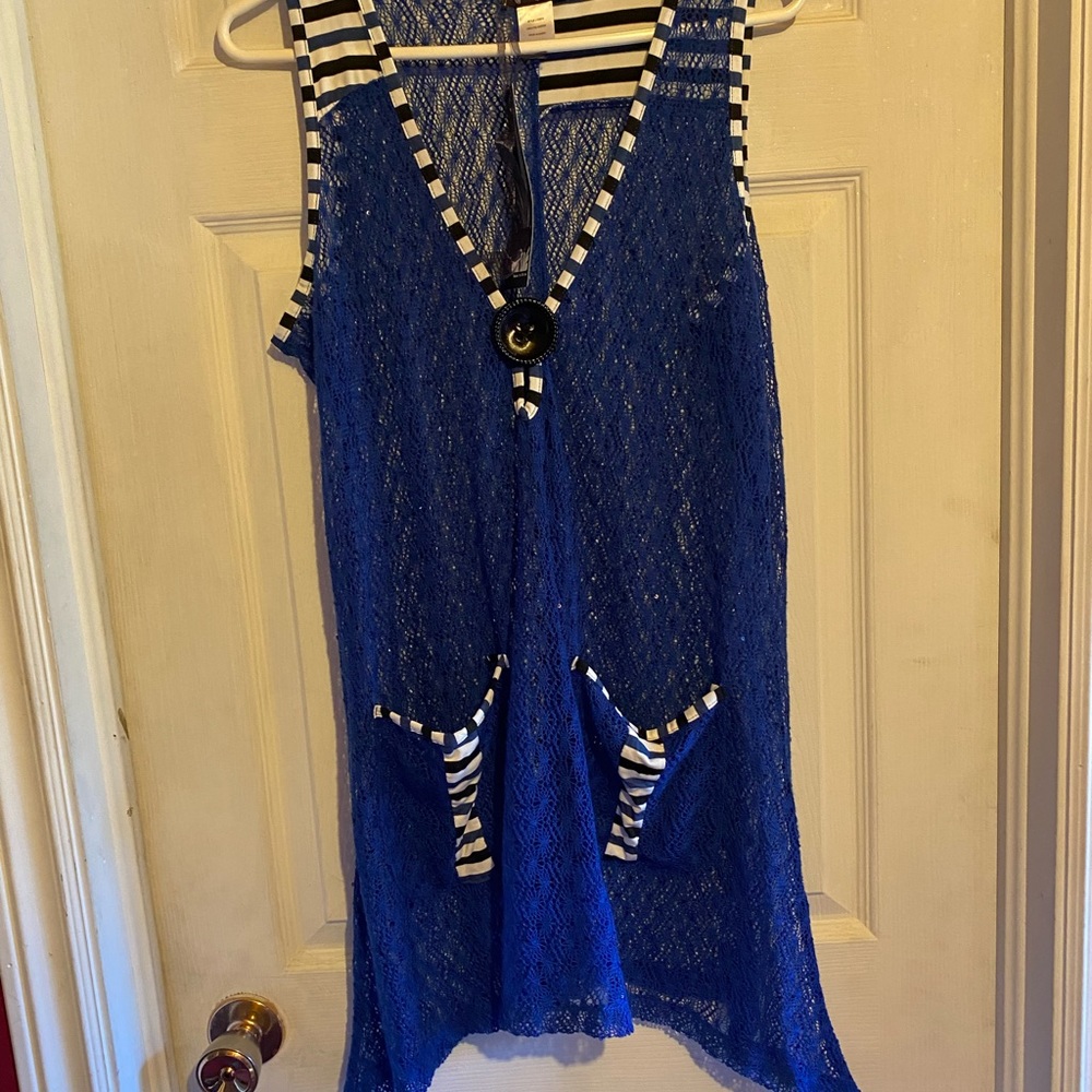 Cute little swim cover up size XL